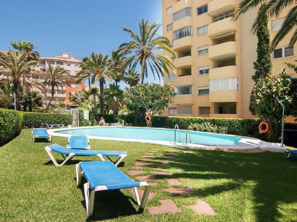 Urbanizacion Puerto Paraiso Estepona Exterior photo