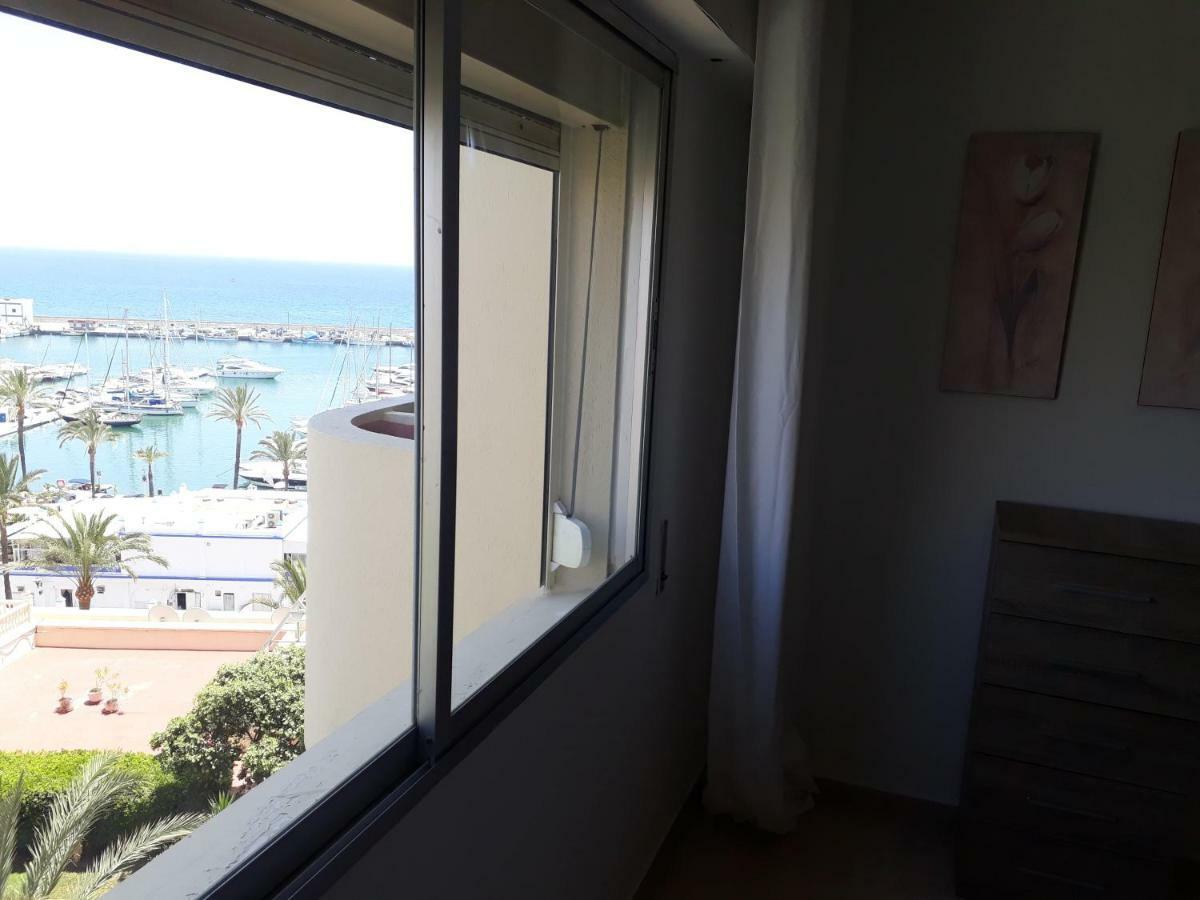 Urbanizacion Puerto Paraiso Estepona Exterior photo